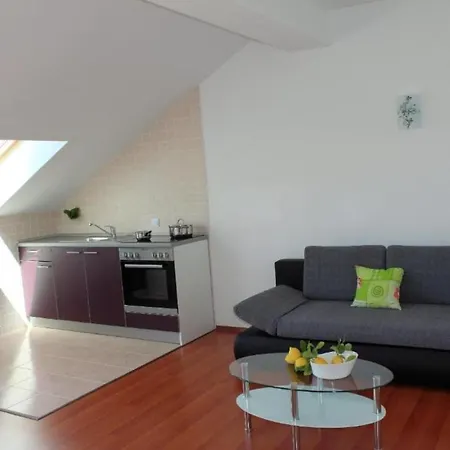 Ana - Cosy With Sea View