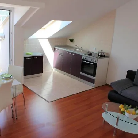 Ana - Cosy With Sea View *