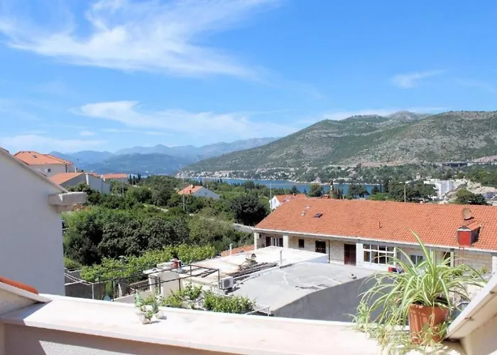 Apartment Ana - Cosy With Sea View