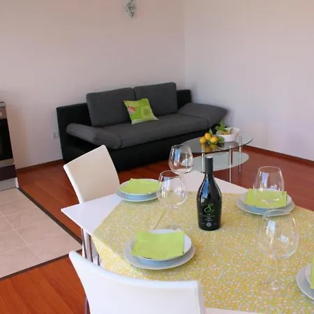 Ana - Cosy With Sea View