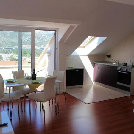 Ana - Cosy With Sea View